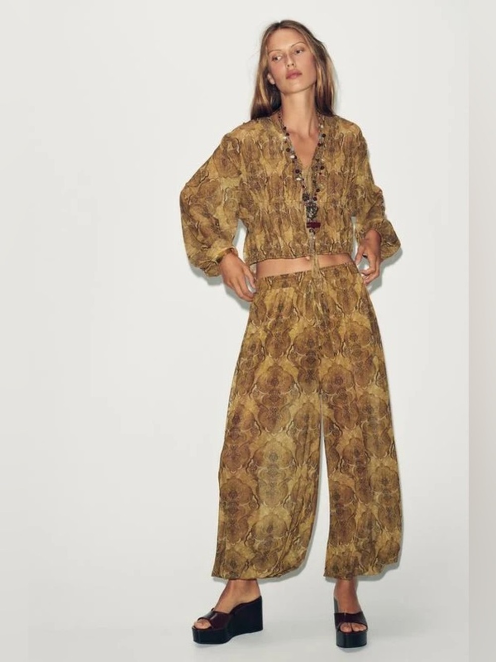NWT Zara Woman Bloggers Fav Set PRINT BLOUSE WITH TIES & PANTS Size S
